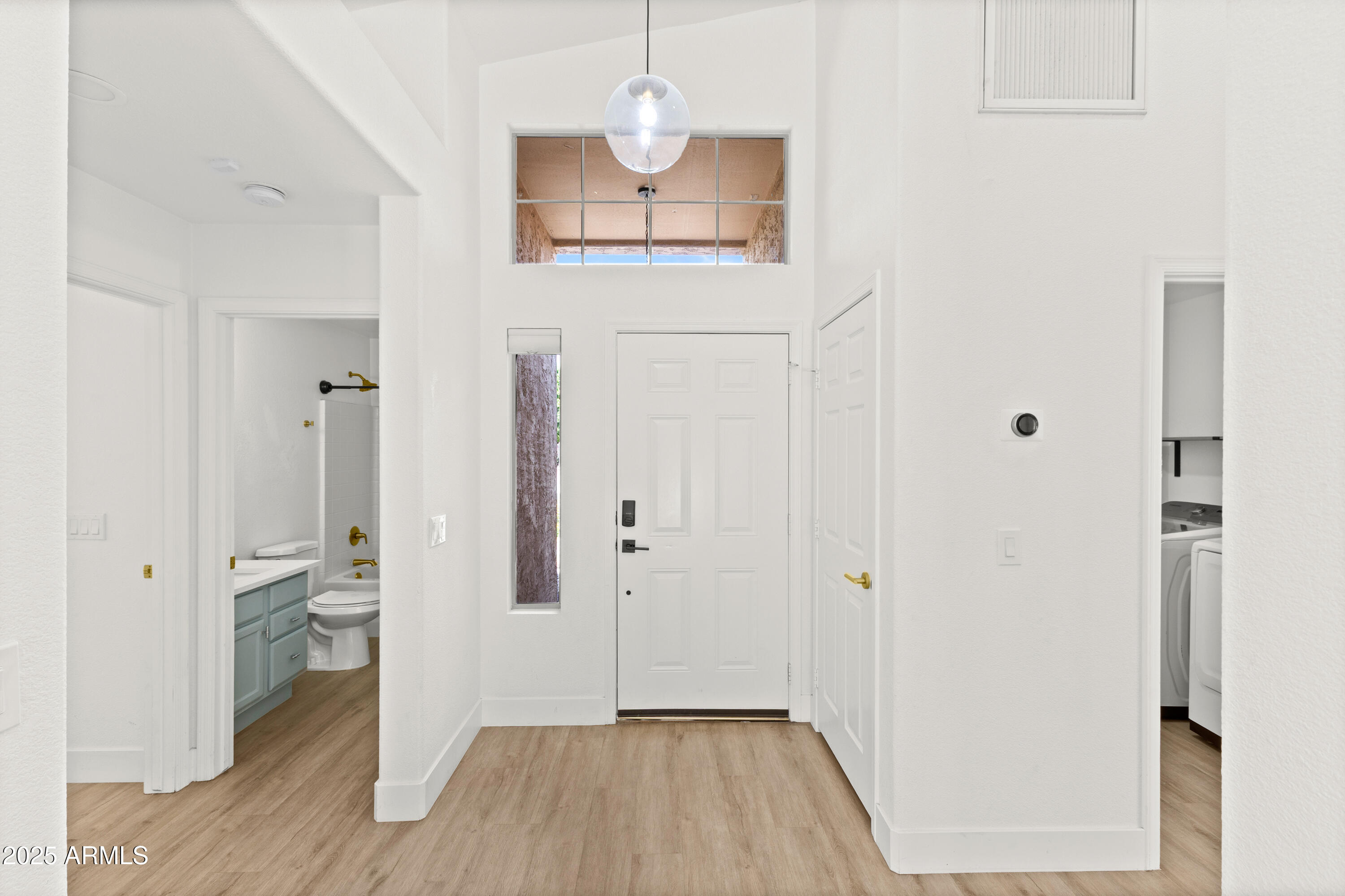 53 E HORSESHOE Avenue