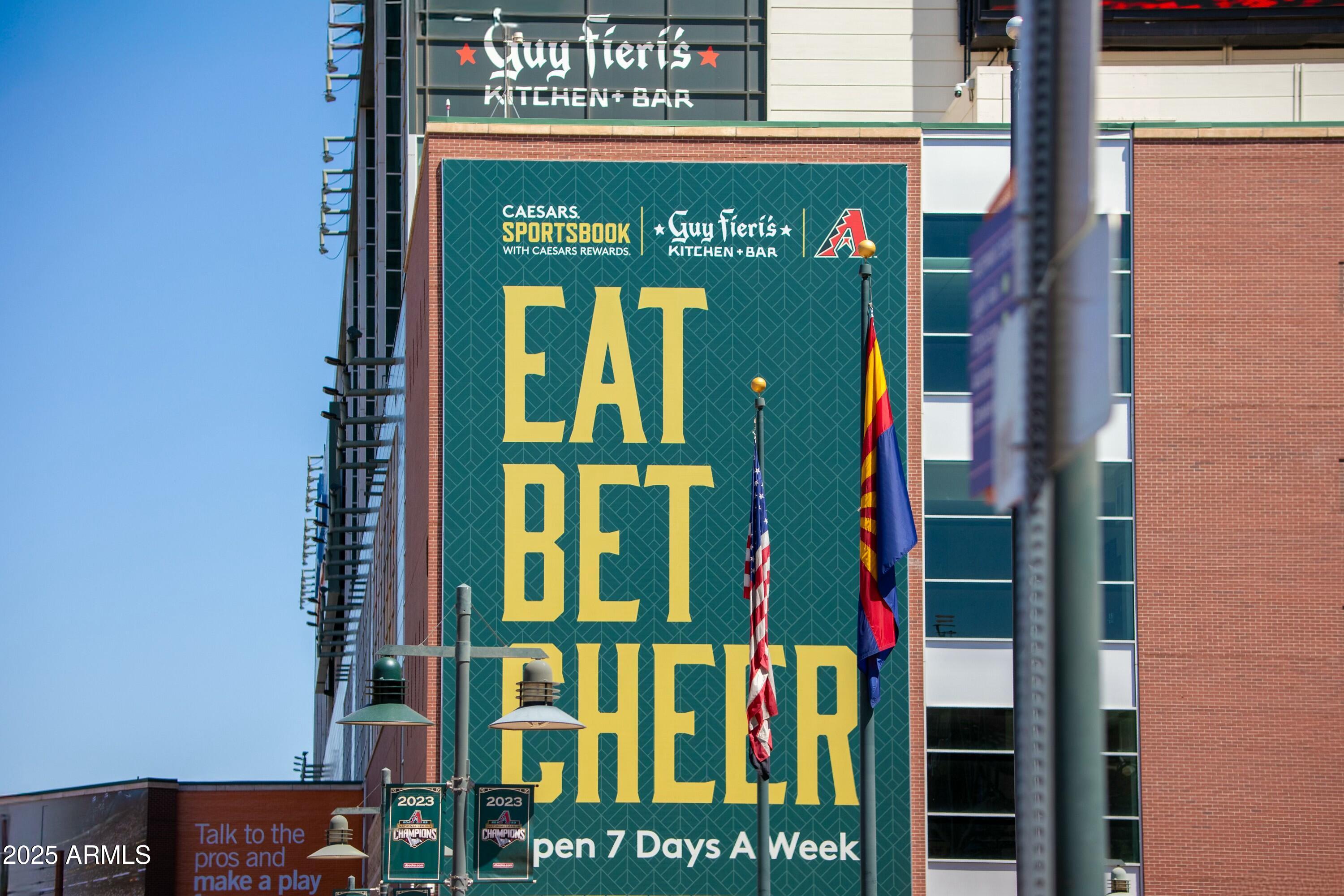 310 S 4TH Street 1407