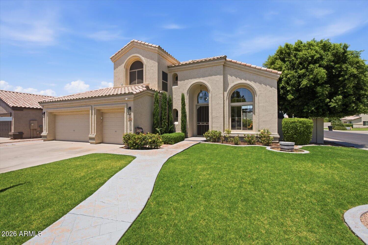 1894 E MINERAL Road