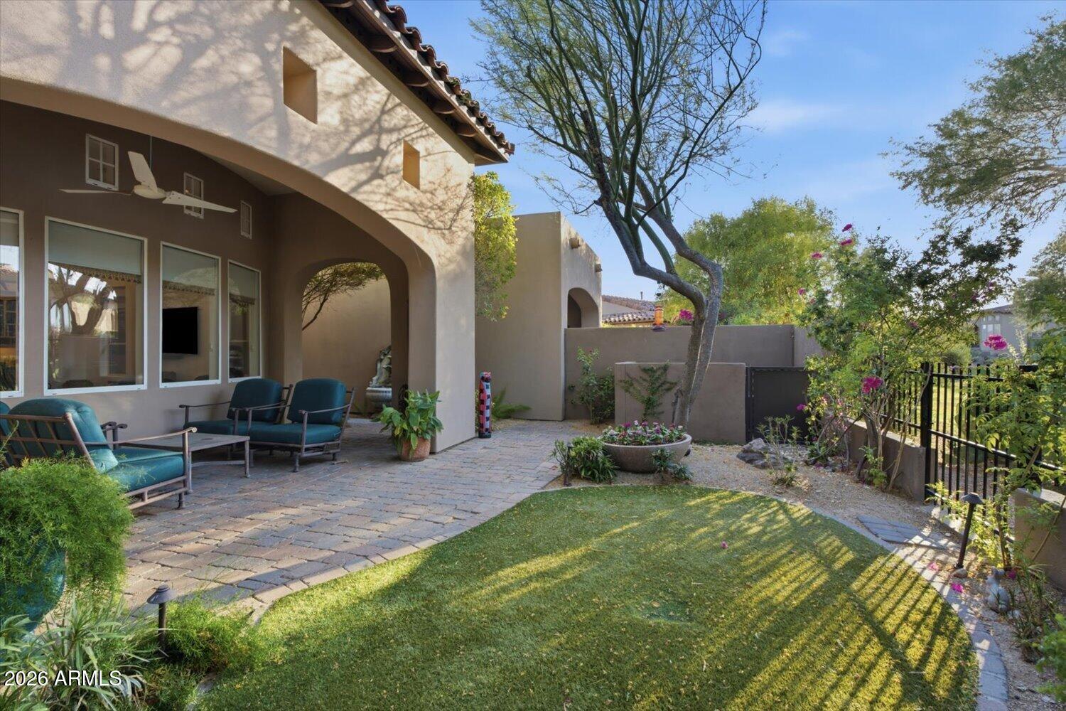 8932 E MOUNTAIN SPRING Road