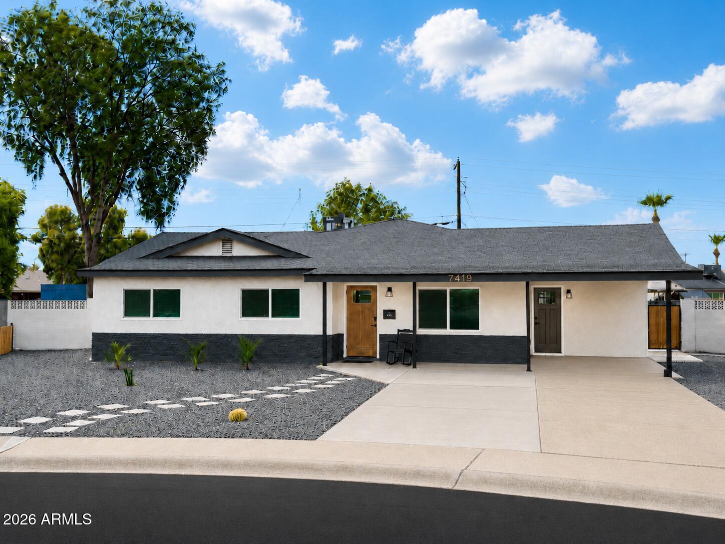 7419 E DIAMOND Street