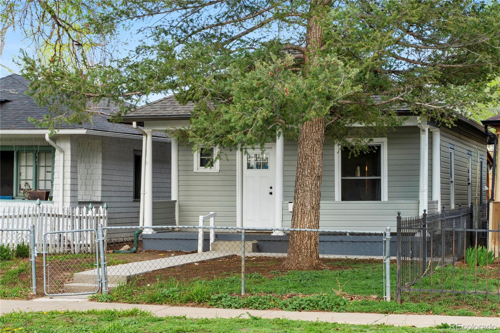670 Knox Court