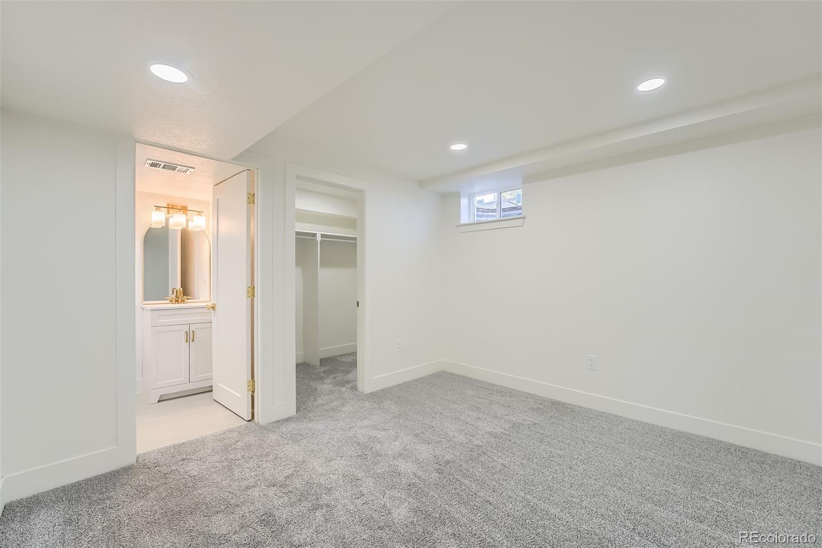 8463 W Arizona Drive