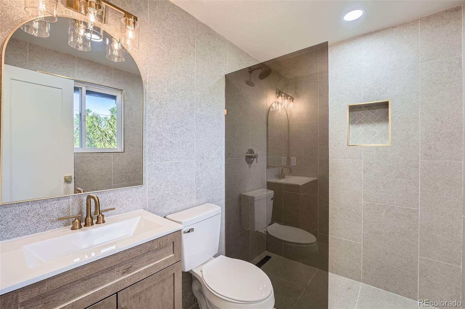 8463 W Arizona Drive