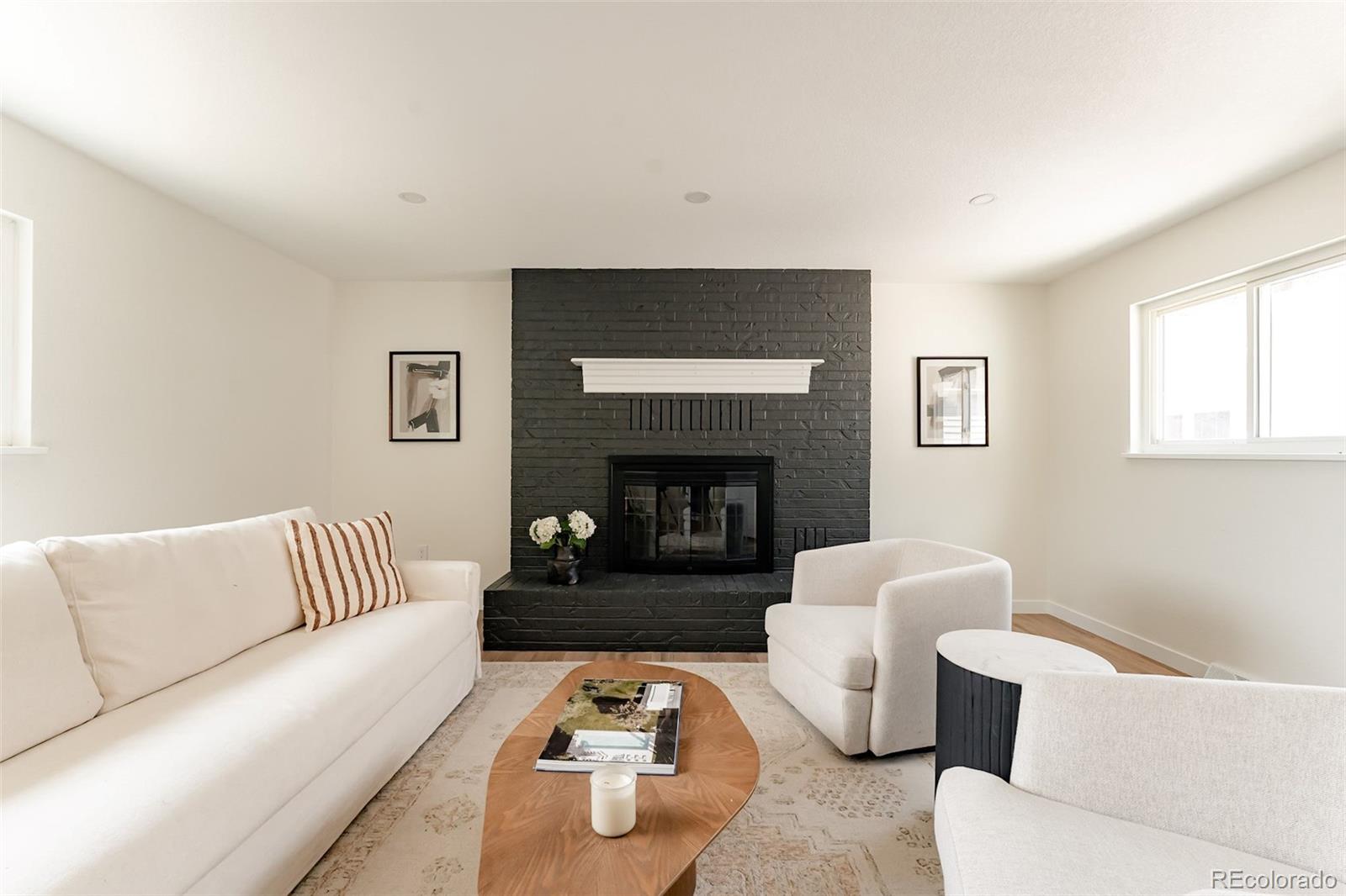 1279 S Raritan