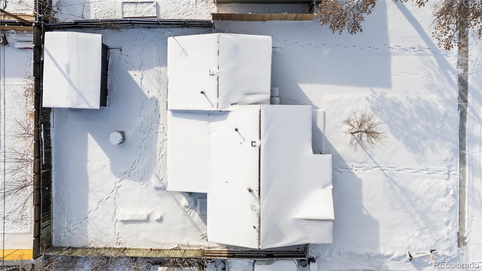 2756 S Hooker Street