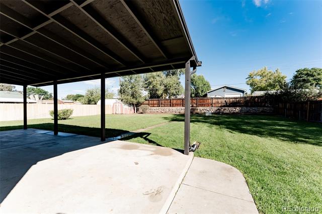 4127 E Davies Place