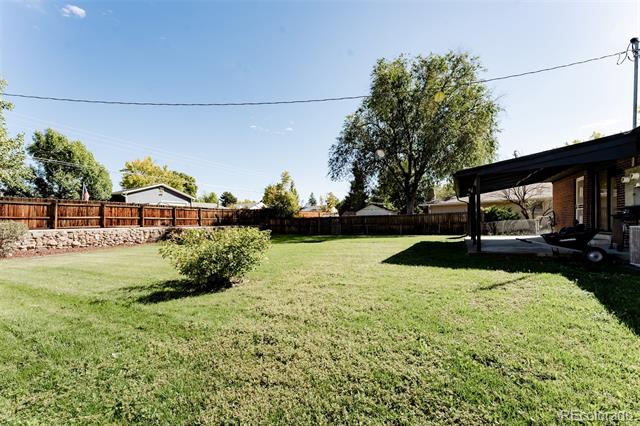 4127 E Davies Place