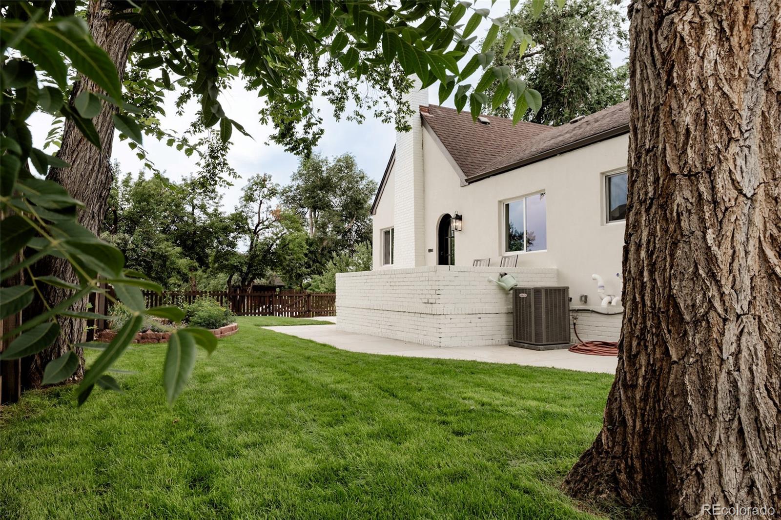 2658 N Steele Street