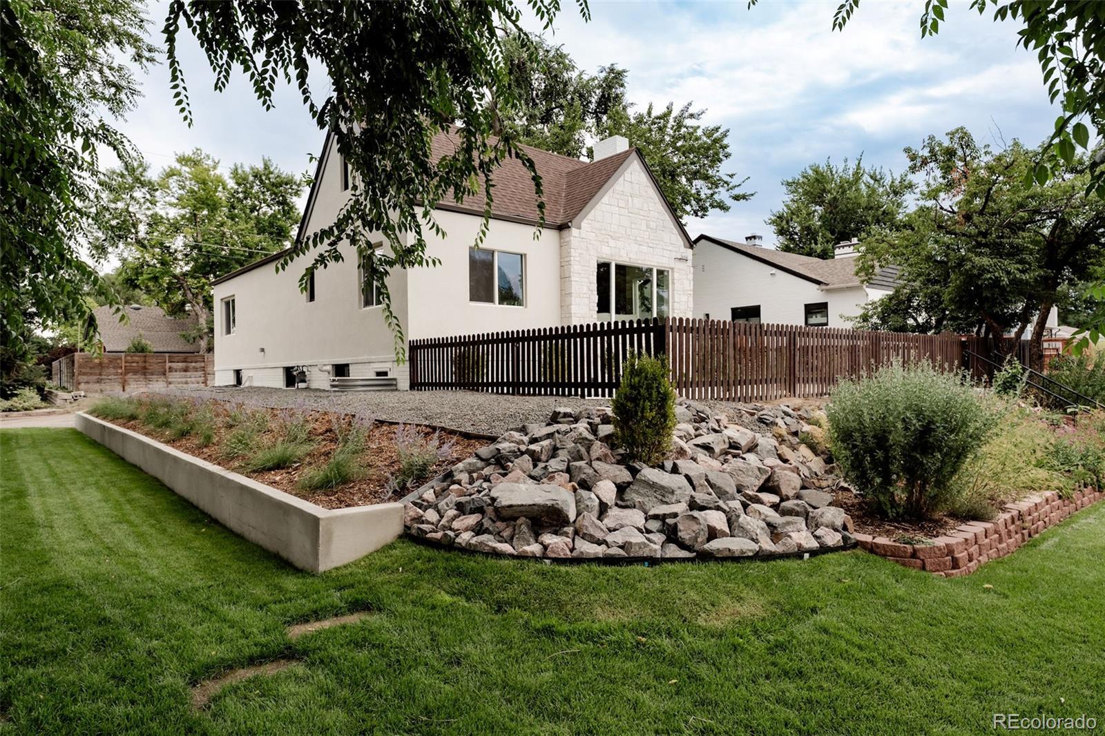 2658 N Steele Street