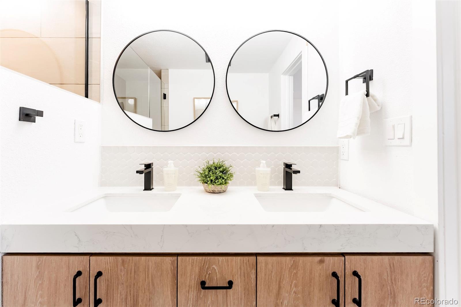 6272 S Garfield Drive