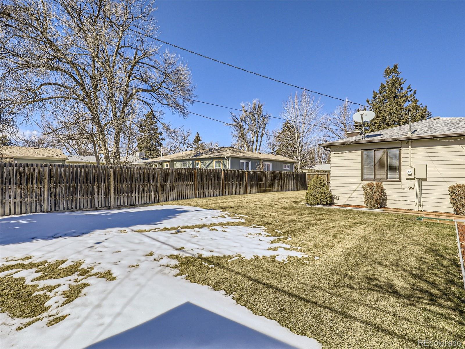 3302 W Belmont Avenue