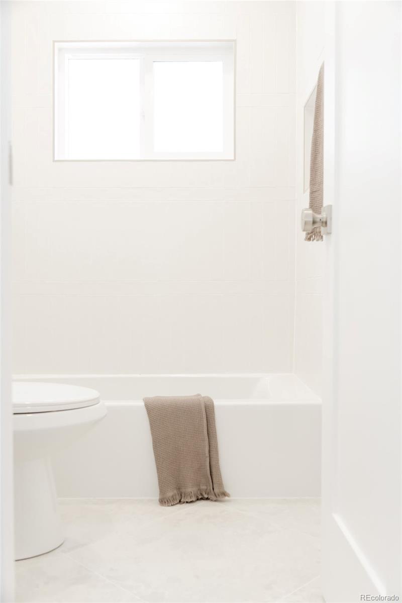 2257 S Lowell Boulevard