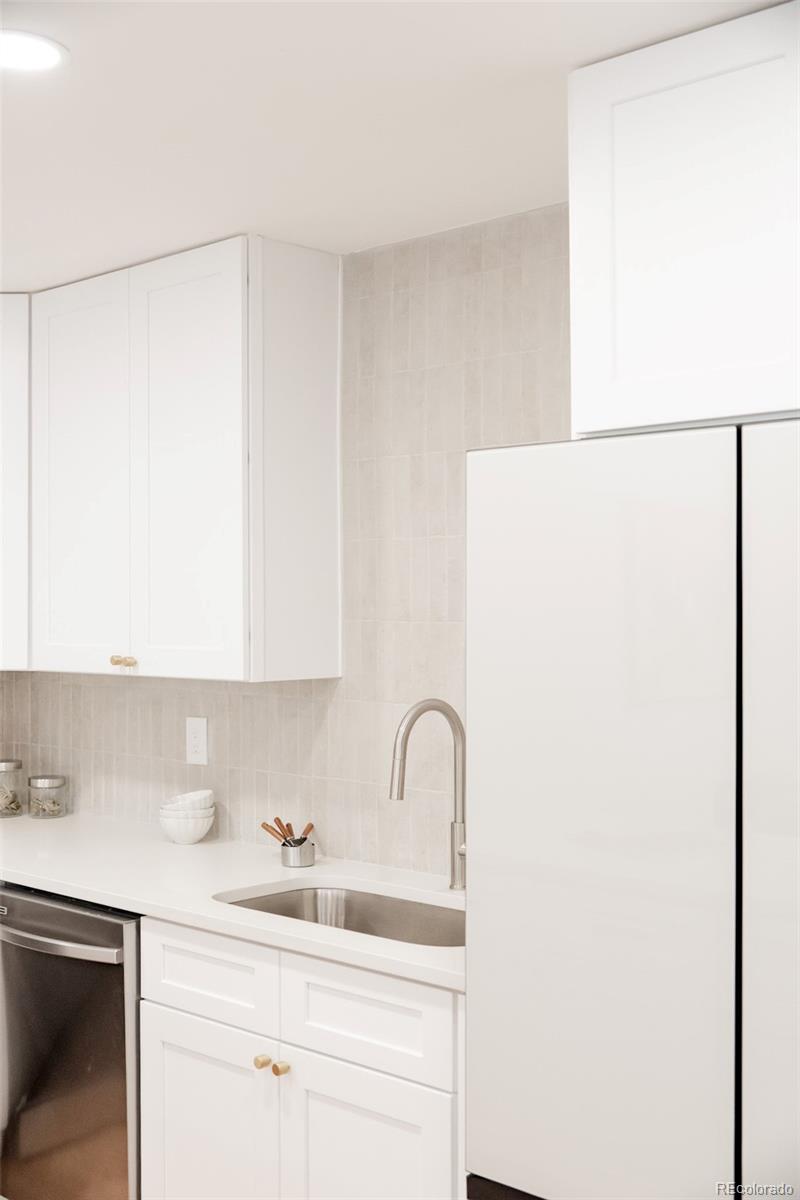 2257 S Lowell Boulevard