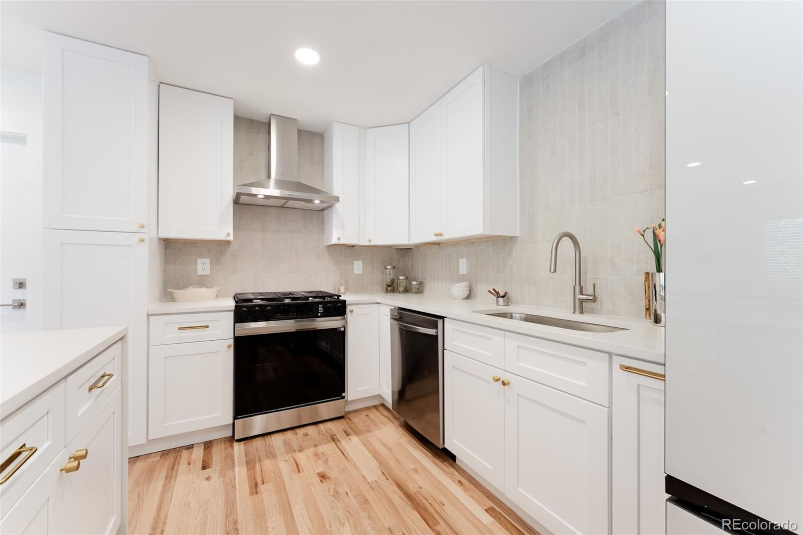 2257 S Lowell Boulevard