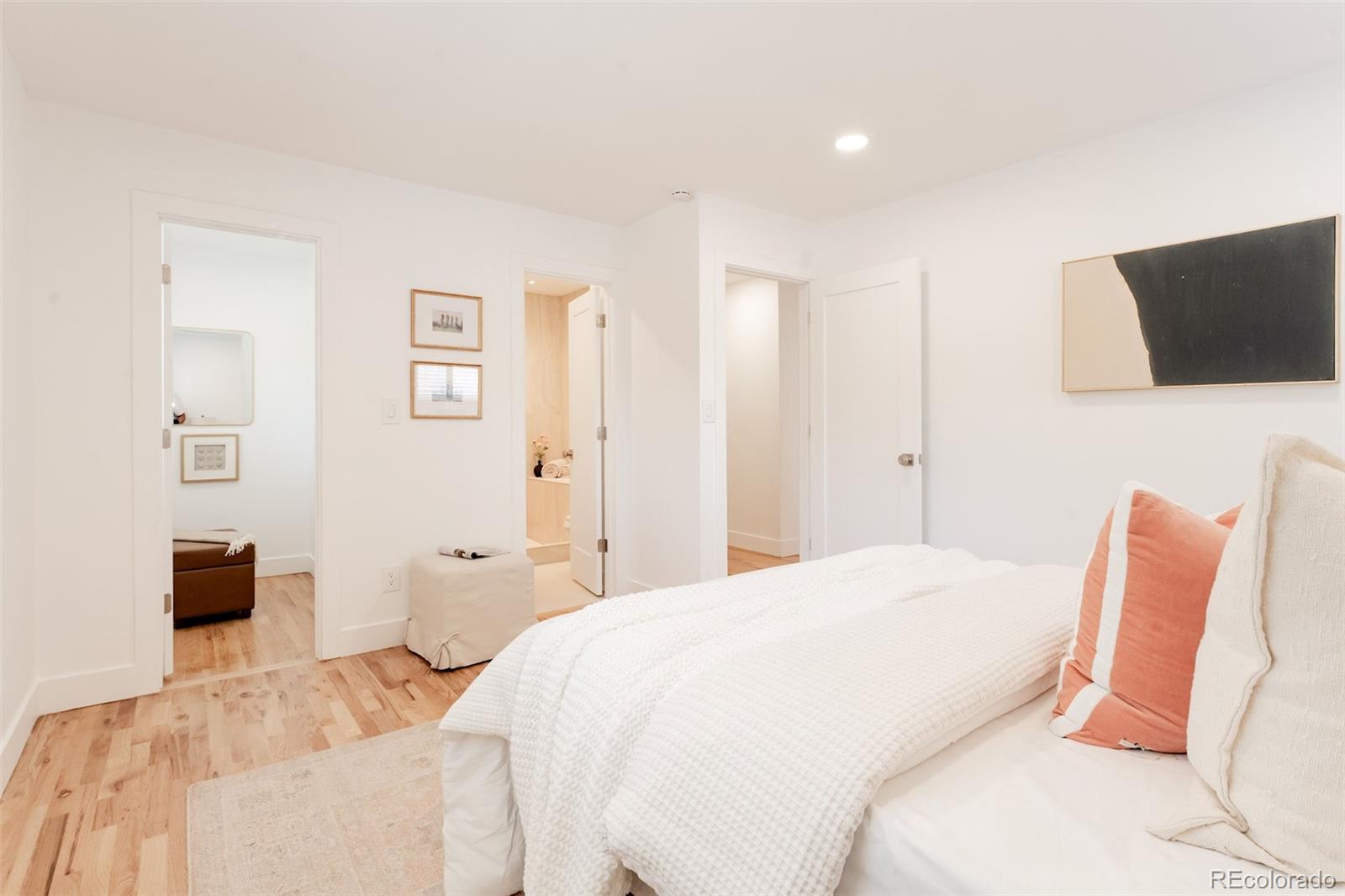 2257 S Lowell Boulevard