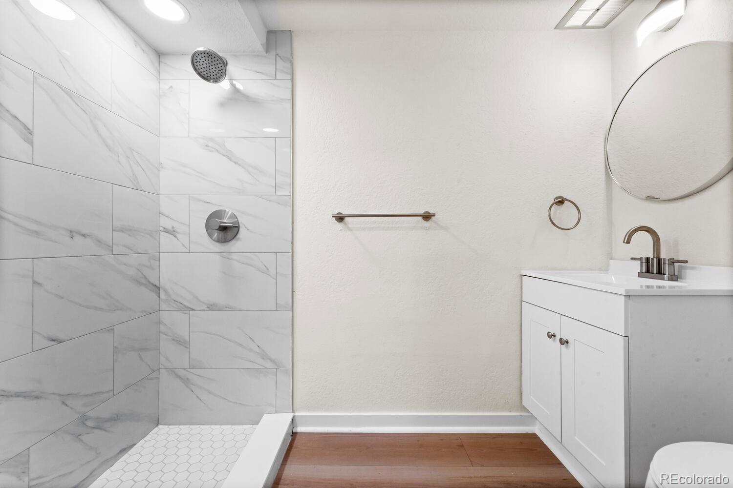 6680 W Jefferson Place