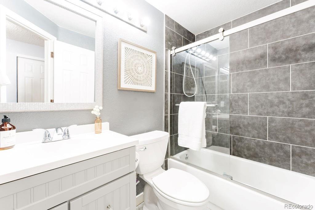 19905 E Stanford Drive