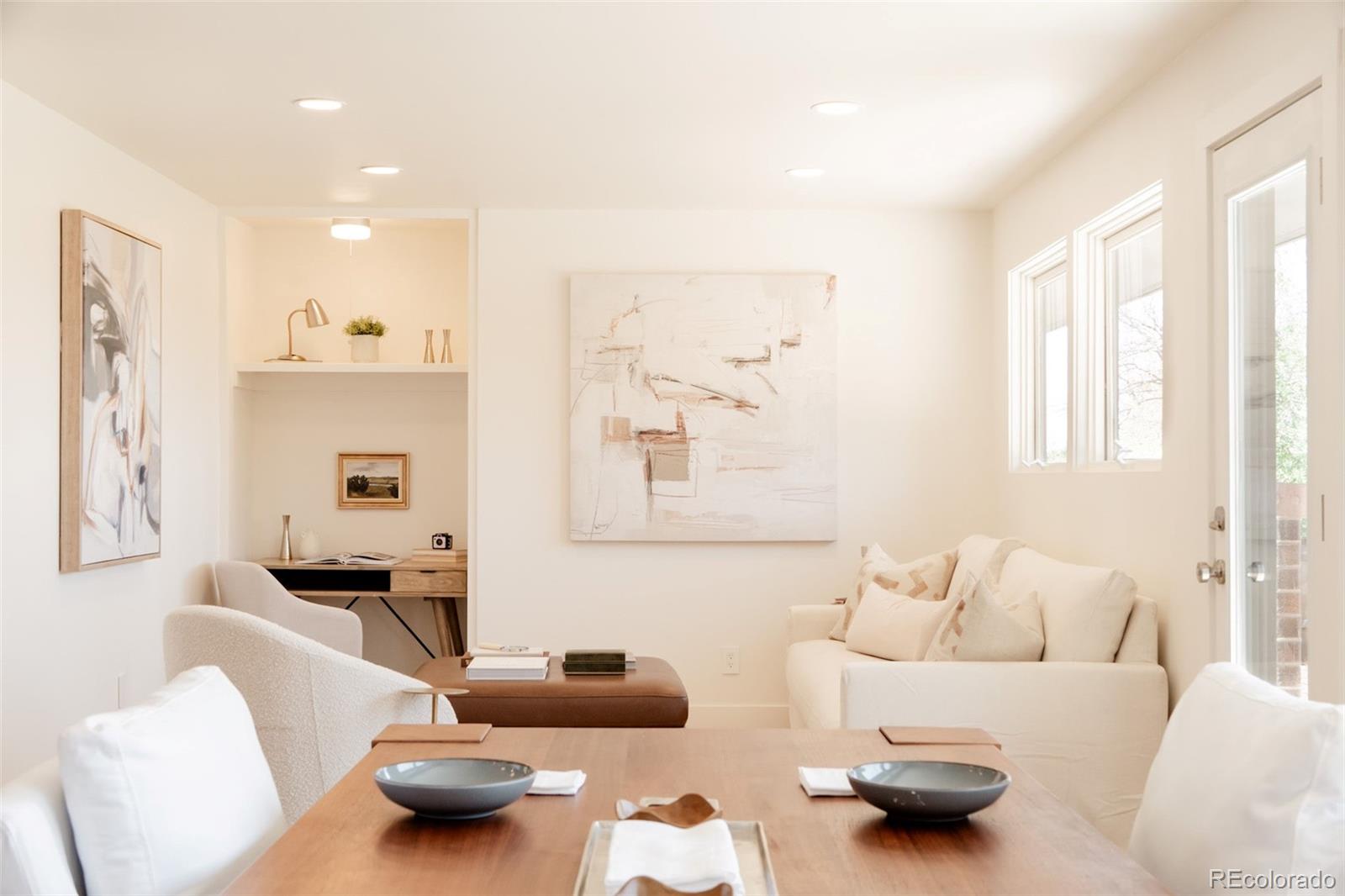 5882 W Chestnut Avenue