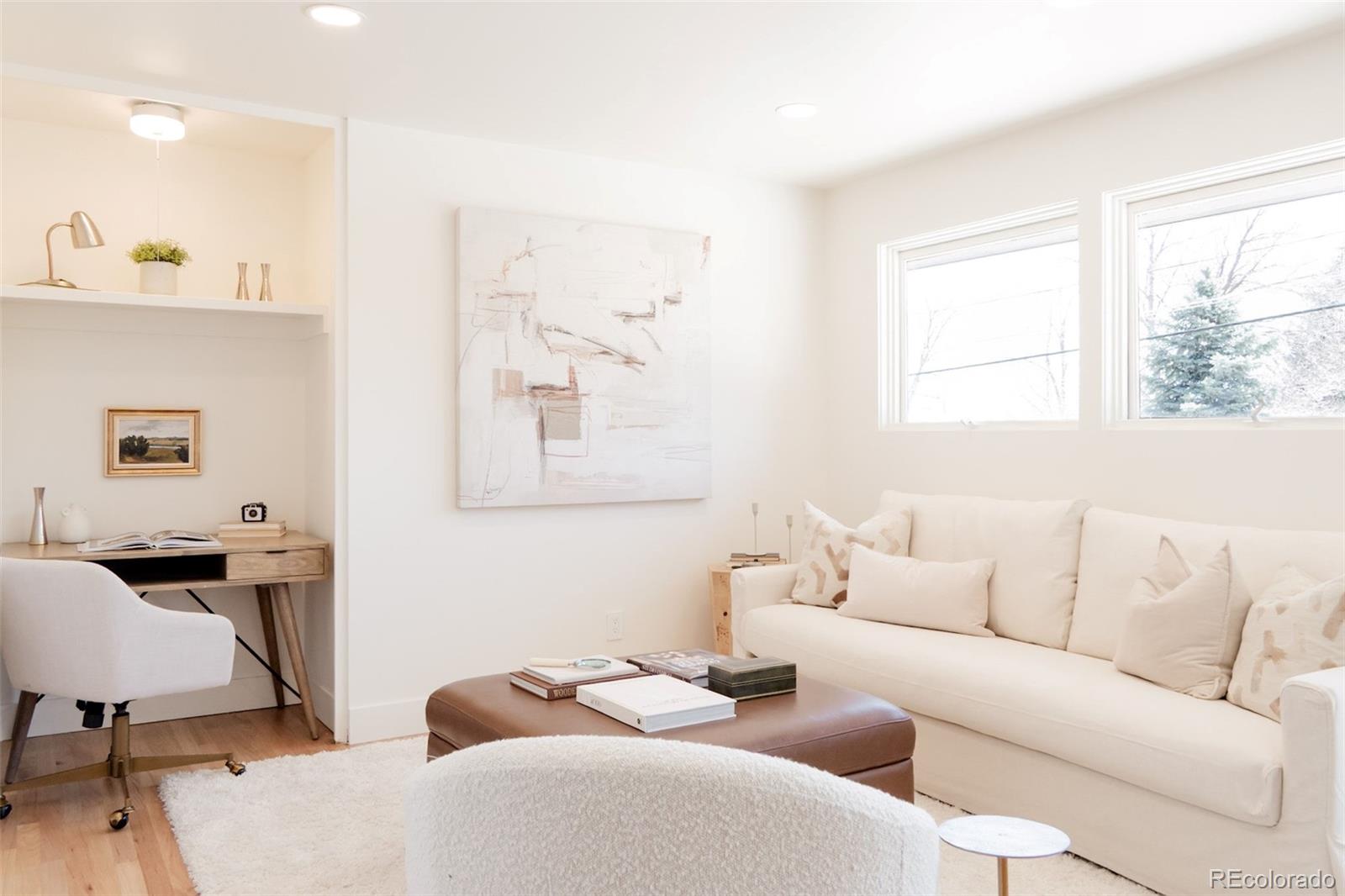 5882 W Chestnut Avenue