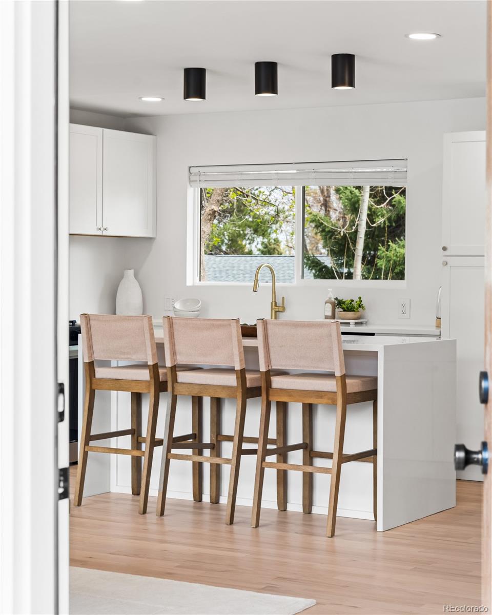 7096 W Fremont Place