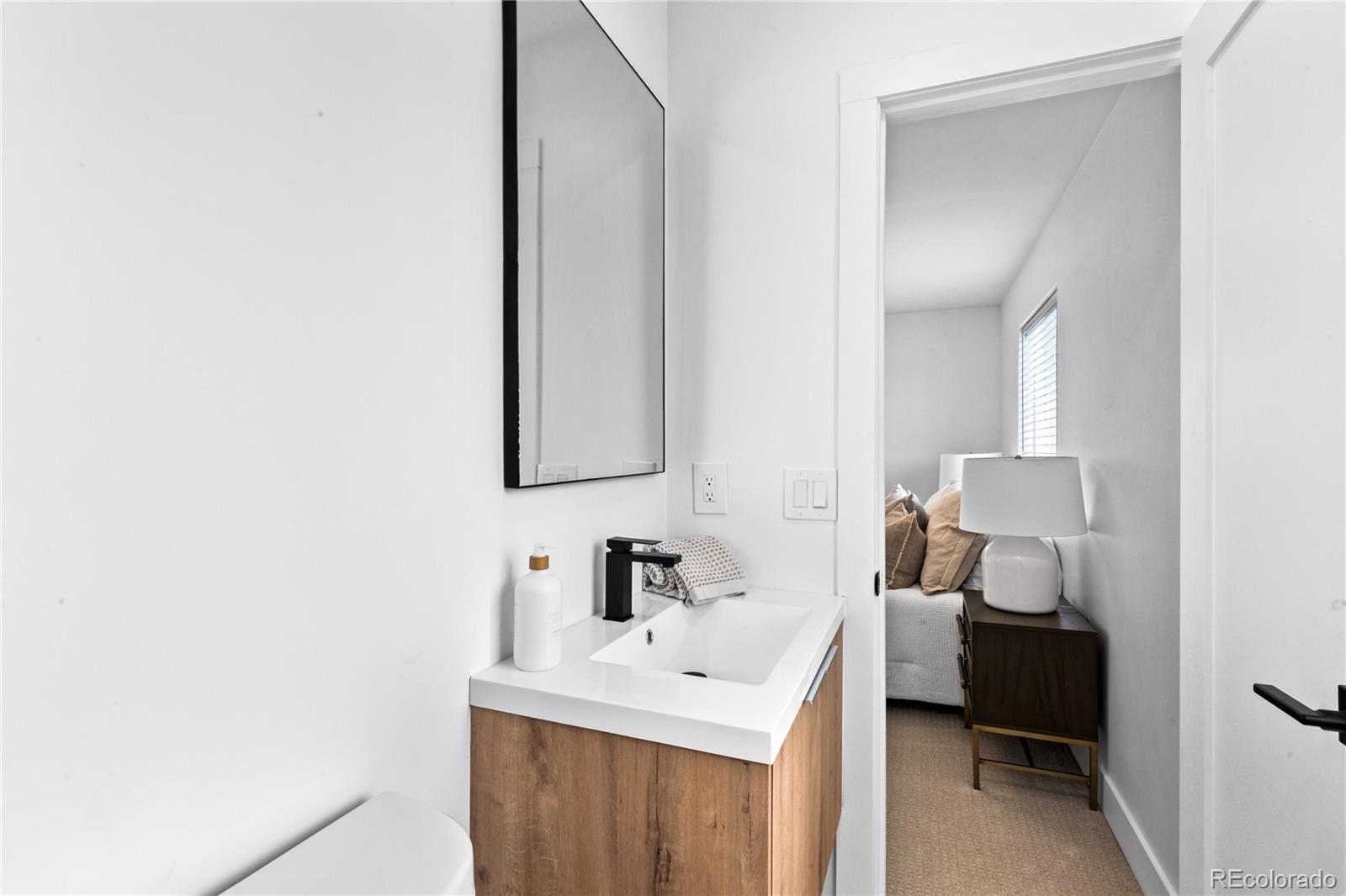 7096 W Fremont Place