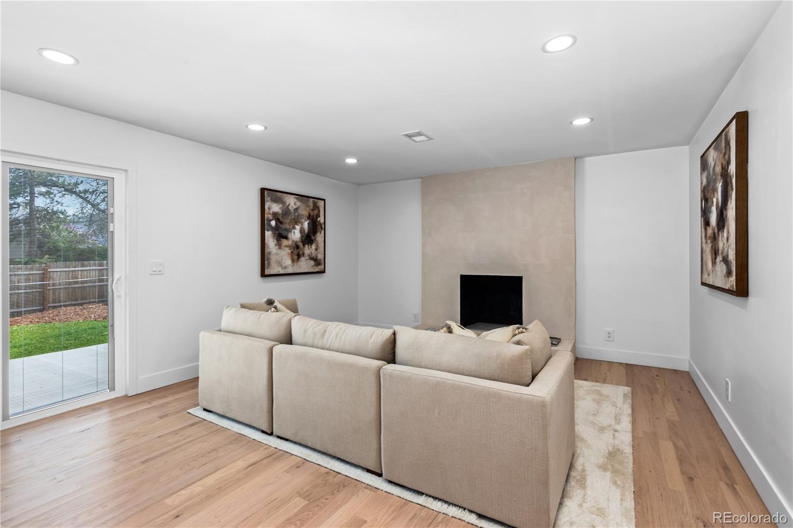 7096 W Fremont Place