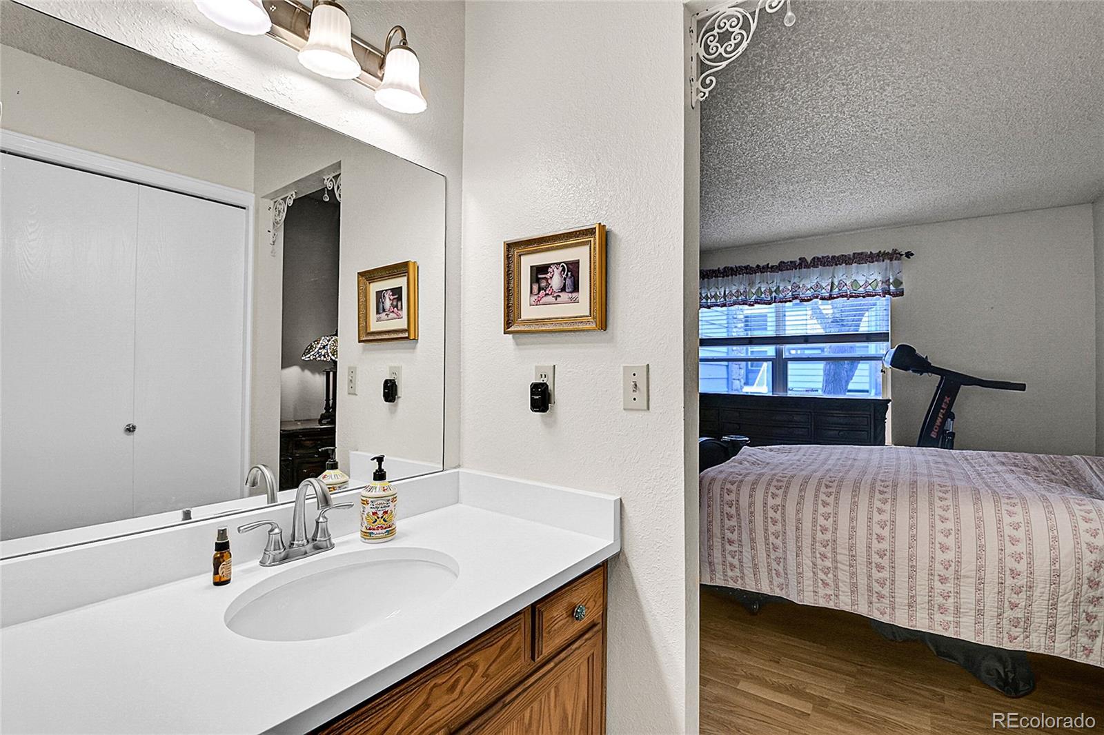 8015 W Eastman Place Unit: 106