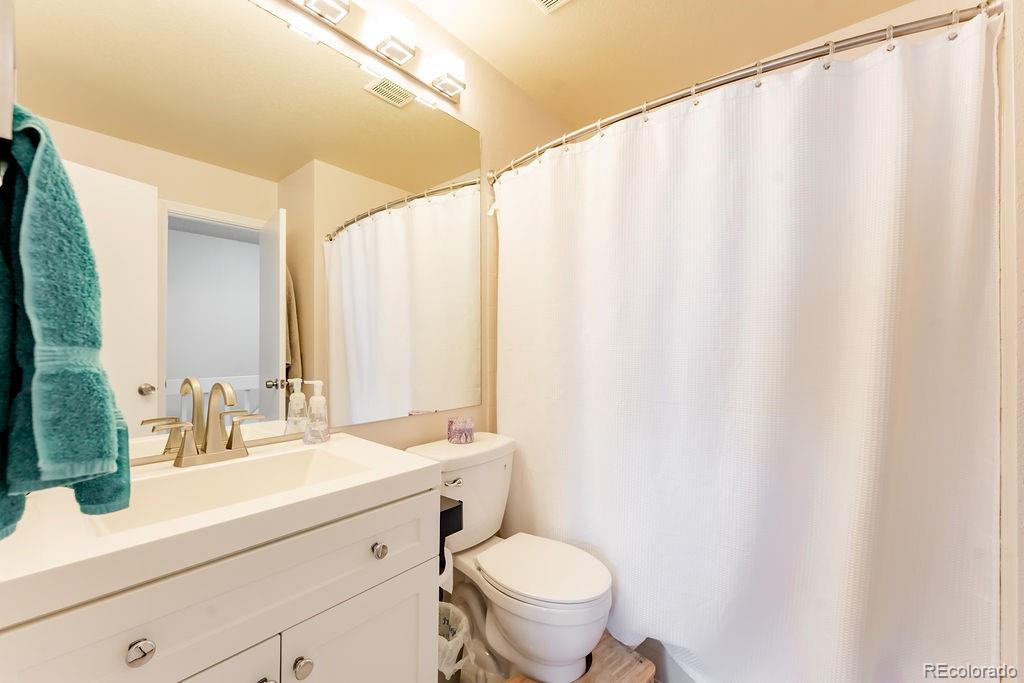 8030 S Columbine Court