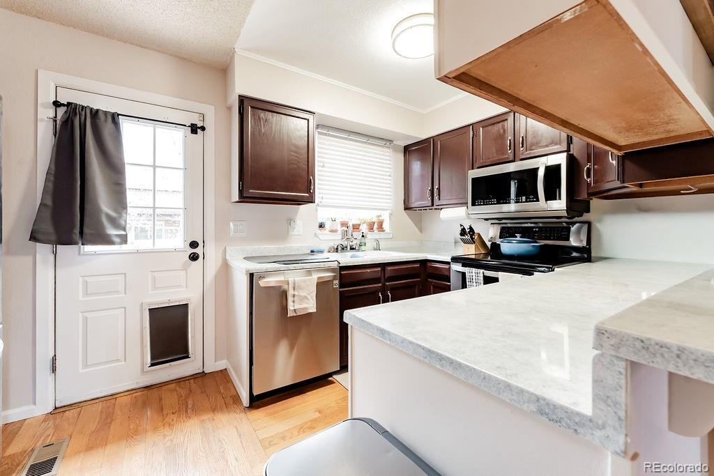 8030 S Columbine Court