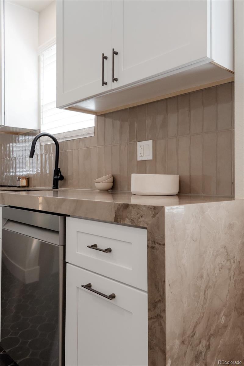 3250 N Clayton Street