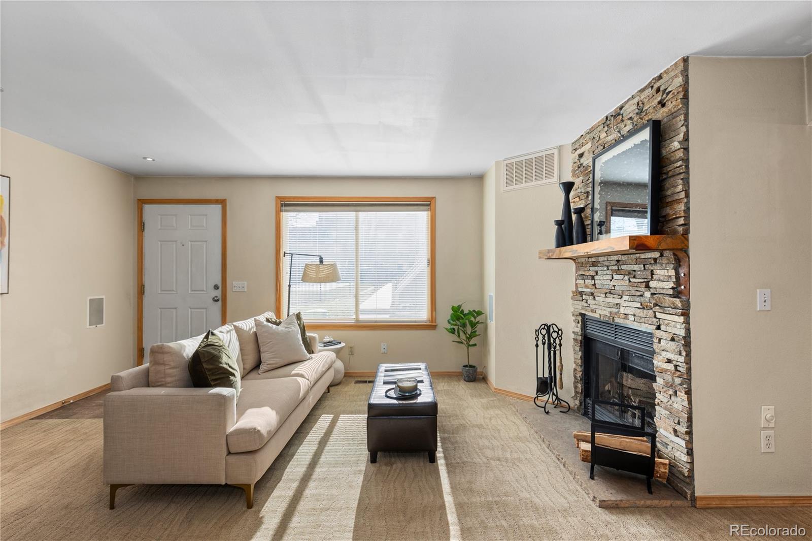 5250 S Huron Way Unit: 12-102