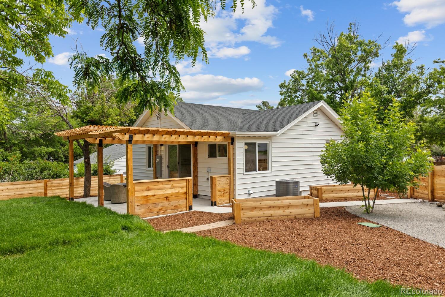 5999 S Windermere Street