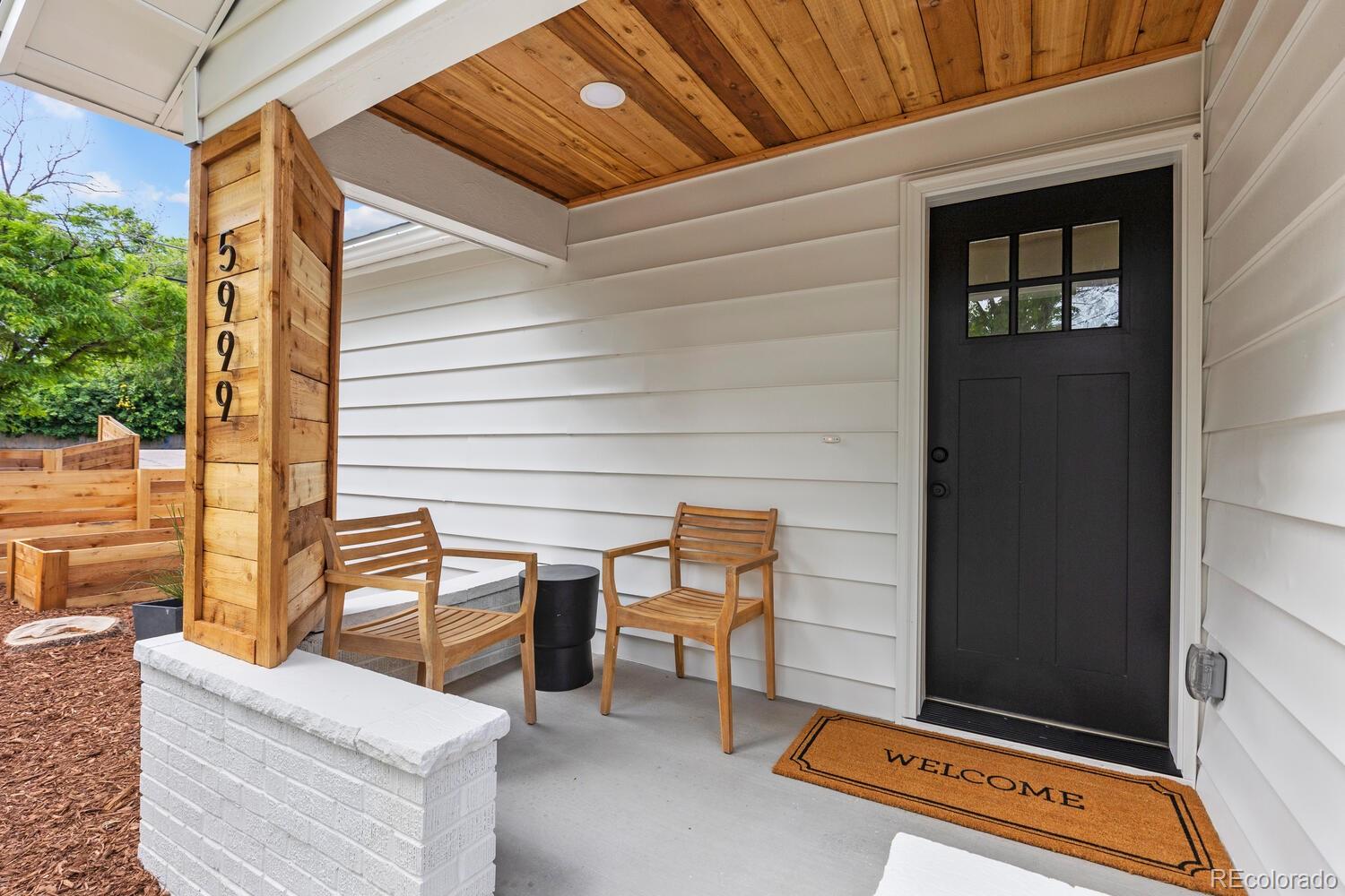 5999 S Windermere Street