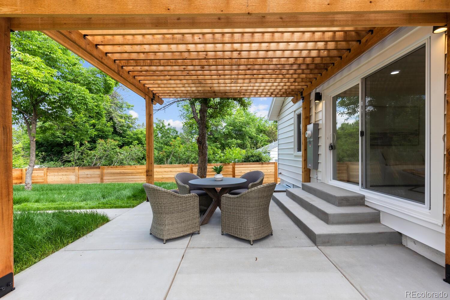 5999 S Windermere Street