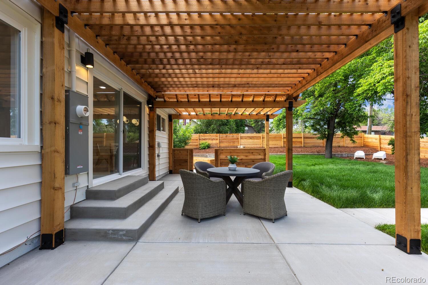 5999 S Windermere Street