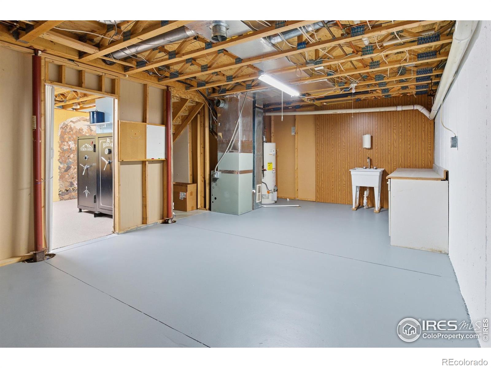 611 Elizabeth Avenue