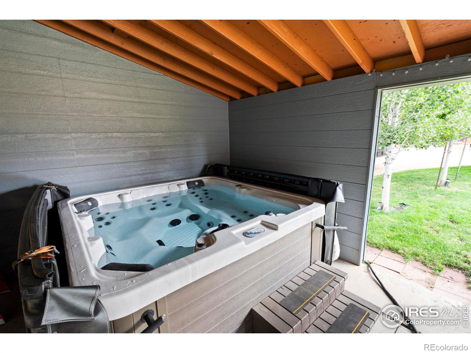 611 Elizabeth Avenue