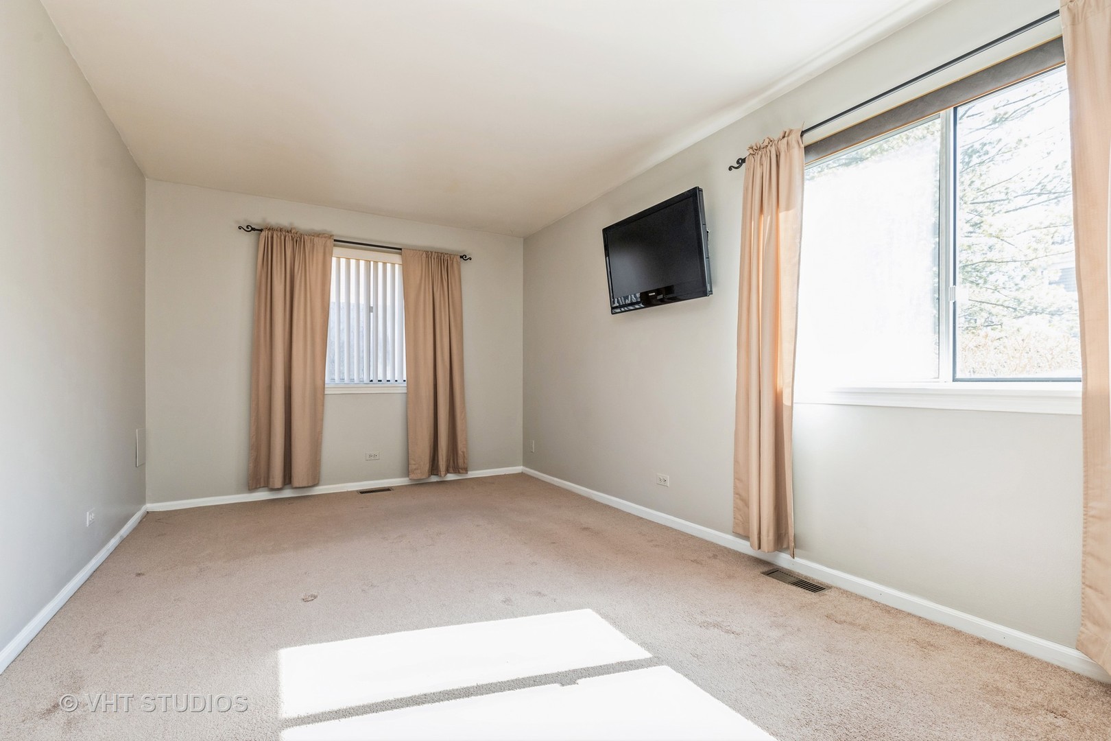 751 Sterling Court Unit: D1