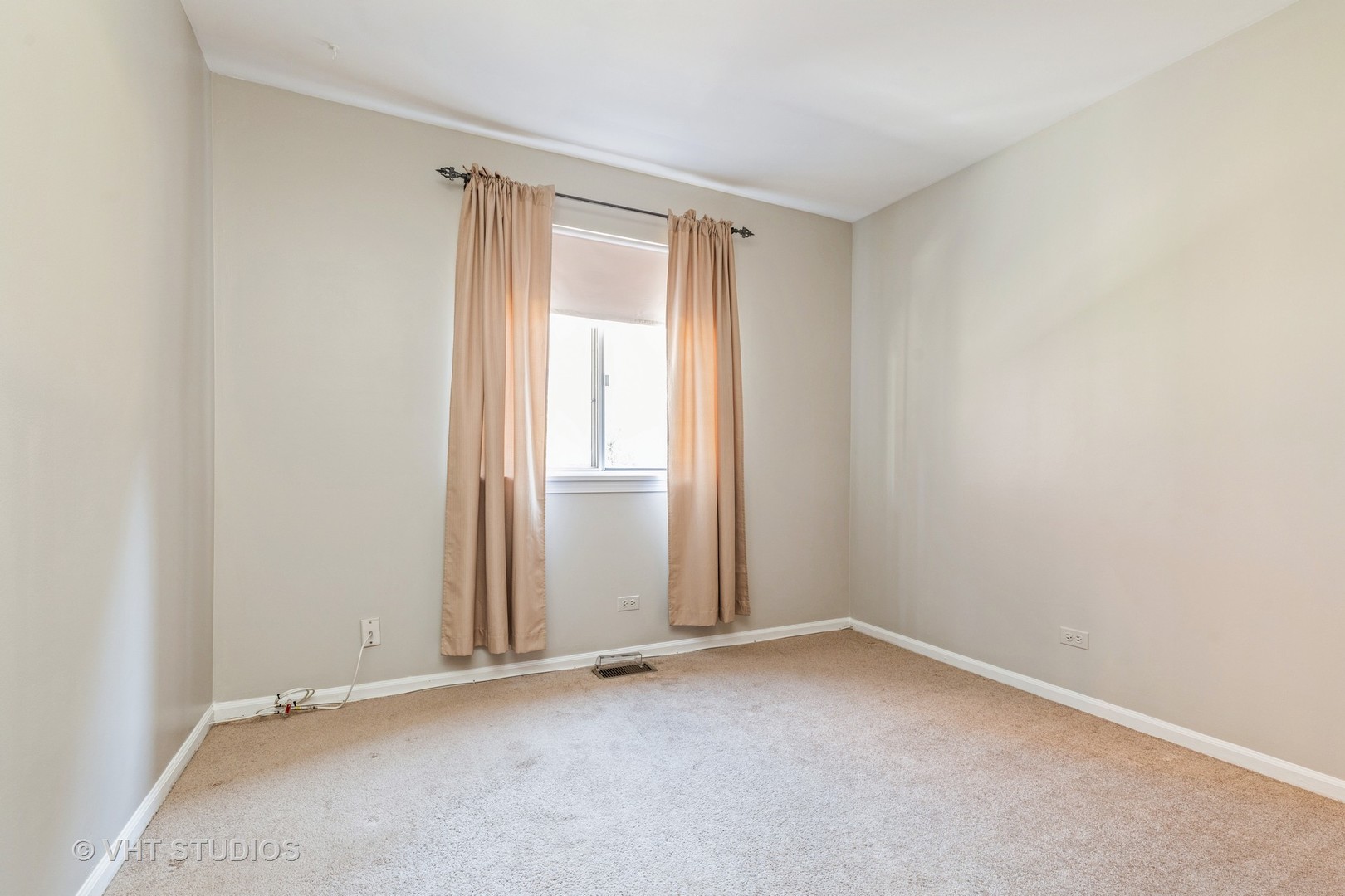 751 Sterling Court Unit: D1