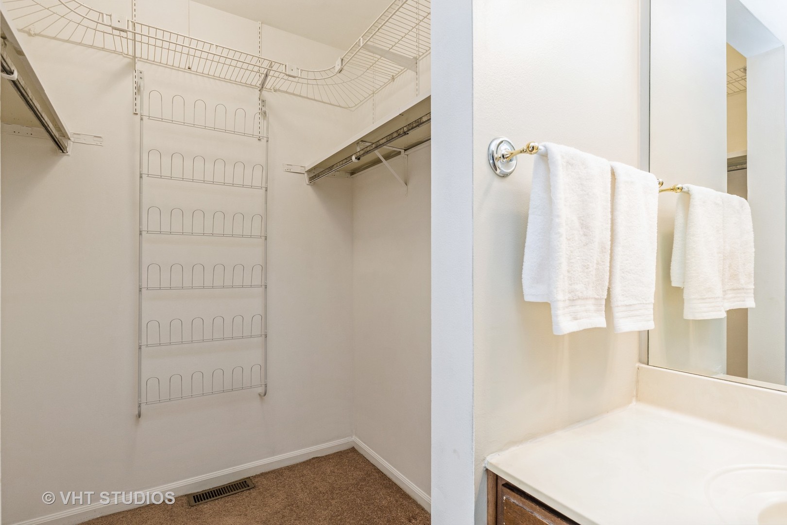 751 Sterling Court Unit: D1