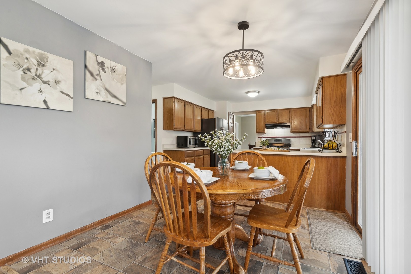 1285 Manchester Drive