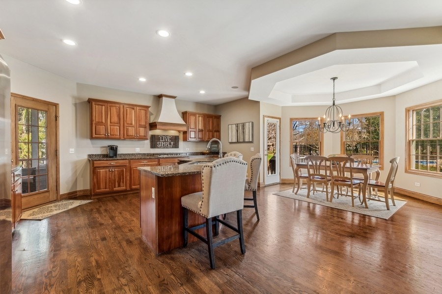 5860 Highland Lane