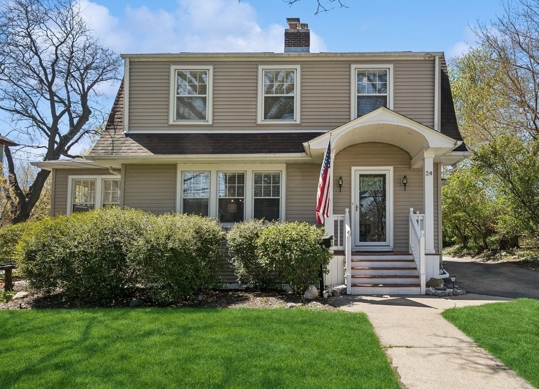 24 S Williams Street