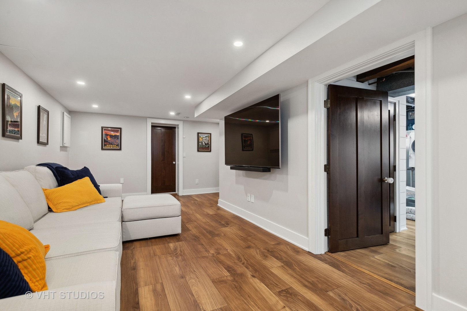 24 S Williams Street