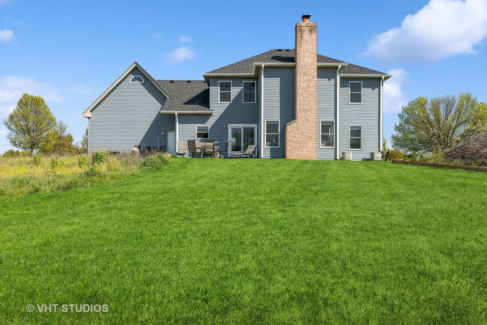 1707 Vivian Way Court