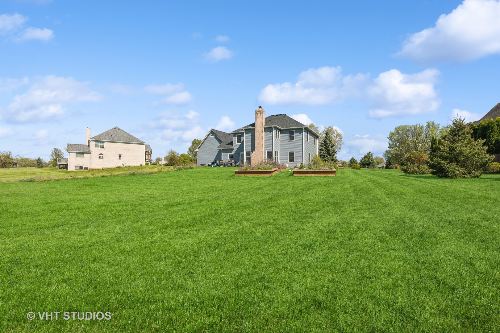 1707 Vivian Way Court