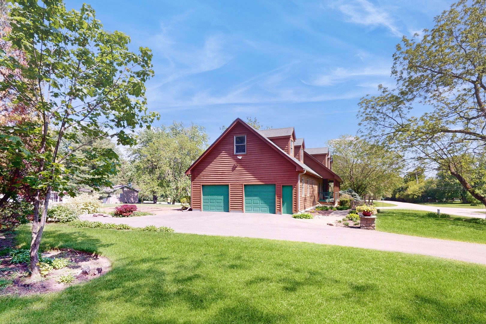 6011 Chestnut Court