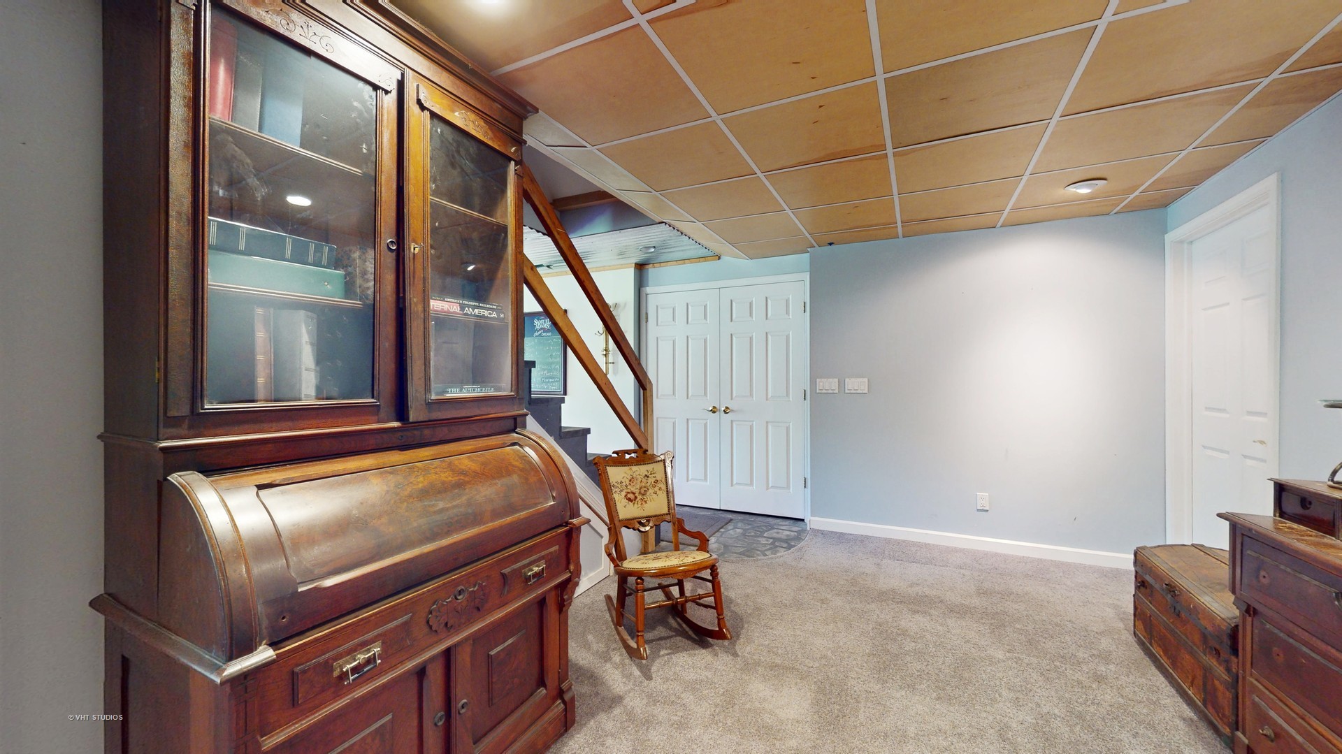 6011 Chestnut Court