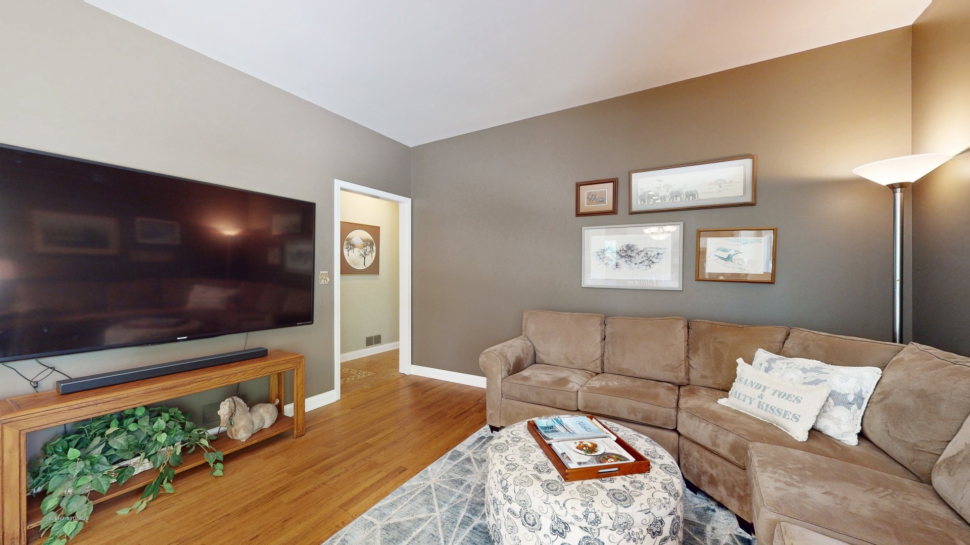 6011 Chestnut Court